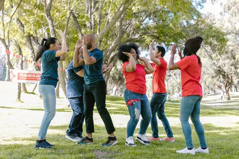 Slackline pro firmy – teambuilding a firemní akce